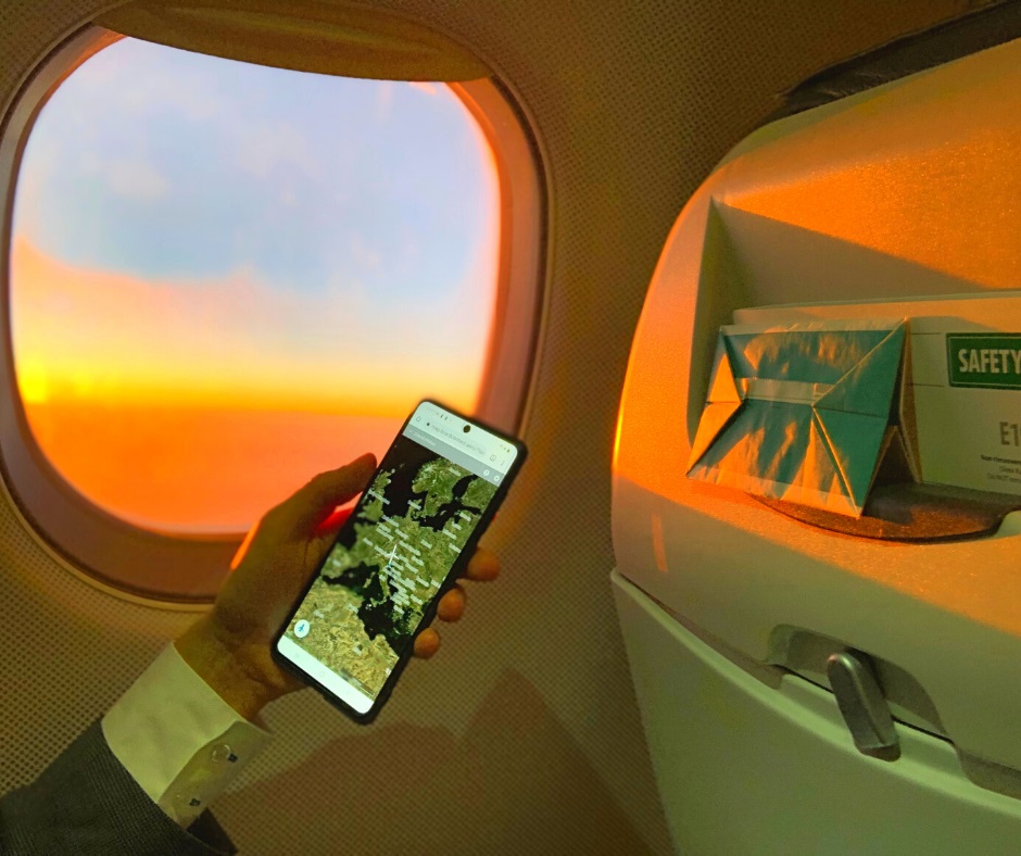 Почему реклама на борту самолёта эффективнее онлайн рекламы
